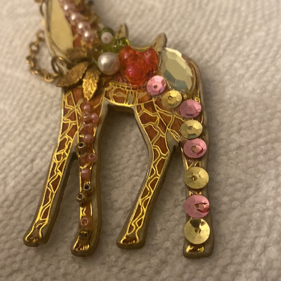 Vintage, handmade, giraffe, brooch, pin creations by Frances - Picture 3 of 4